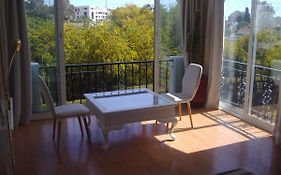 Apartamento amueblado Estepona-Marbella un dormitorio, 2 camas, sofa cama salon, a 1 Km playa, cortas temporadas.